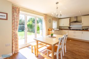 Kitchen/Diner- click for photo gallery